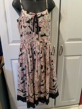 Lapis Pink & Black Floral Midi Dress